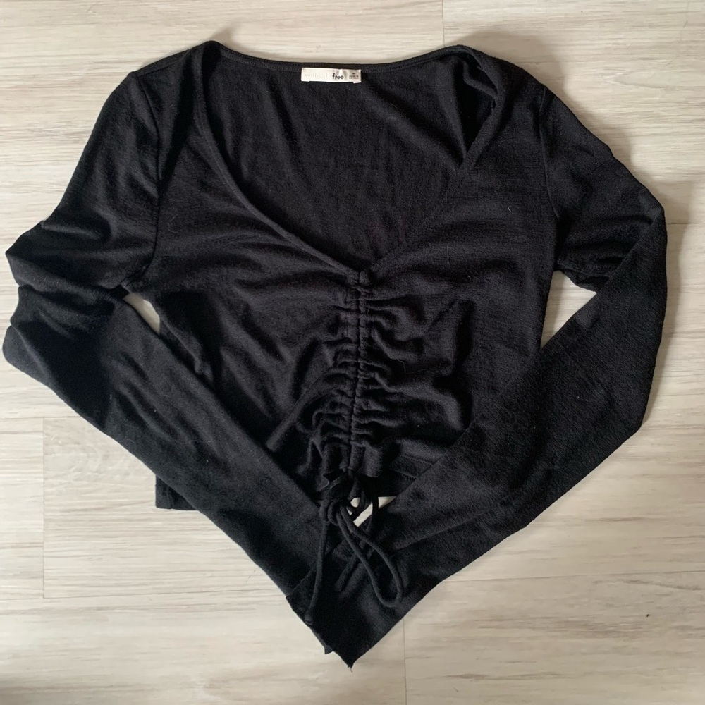 Aritzia - Wilfred free top